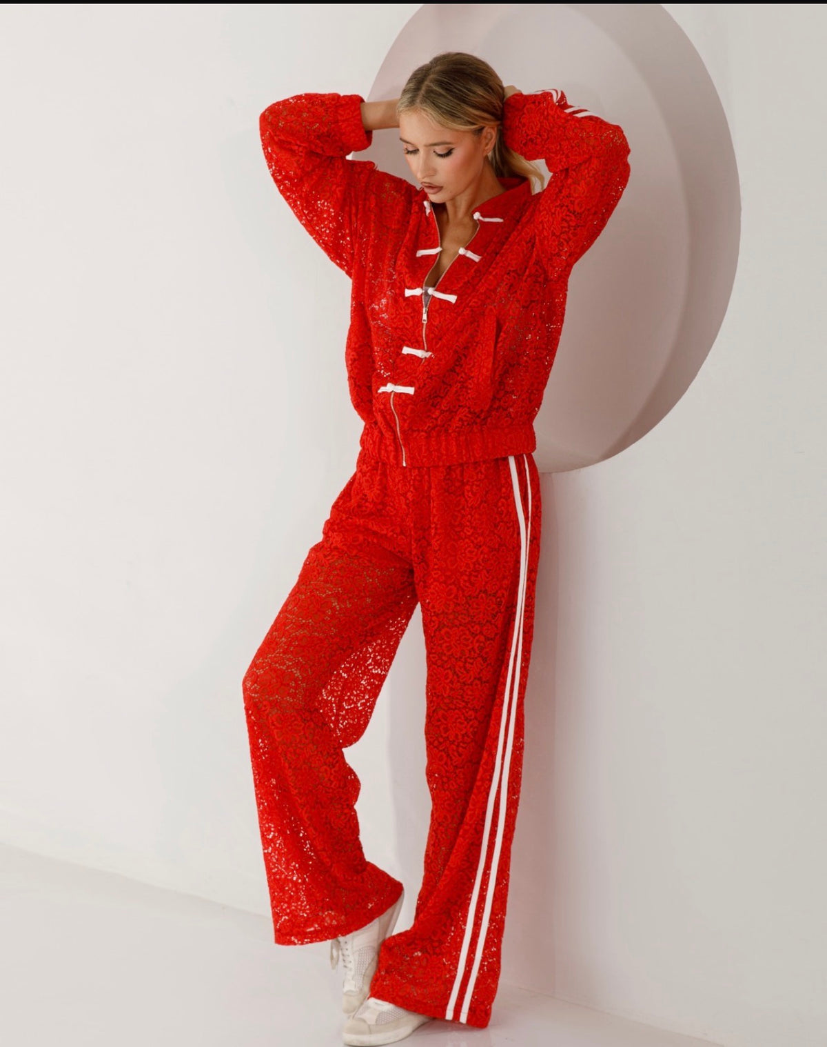Red adis set