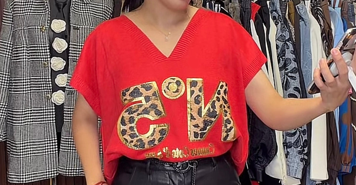 Red no 5 sweater Italy