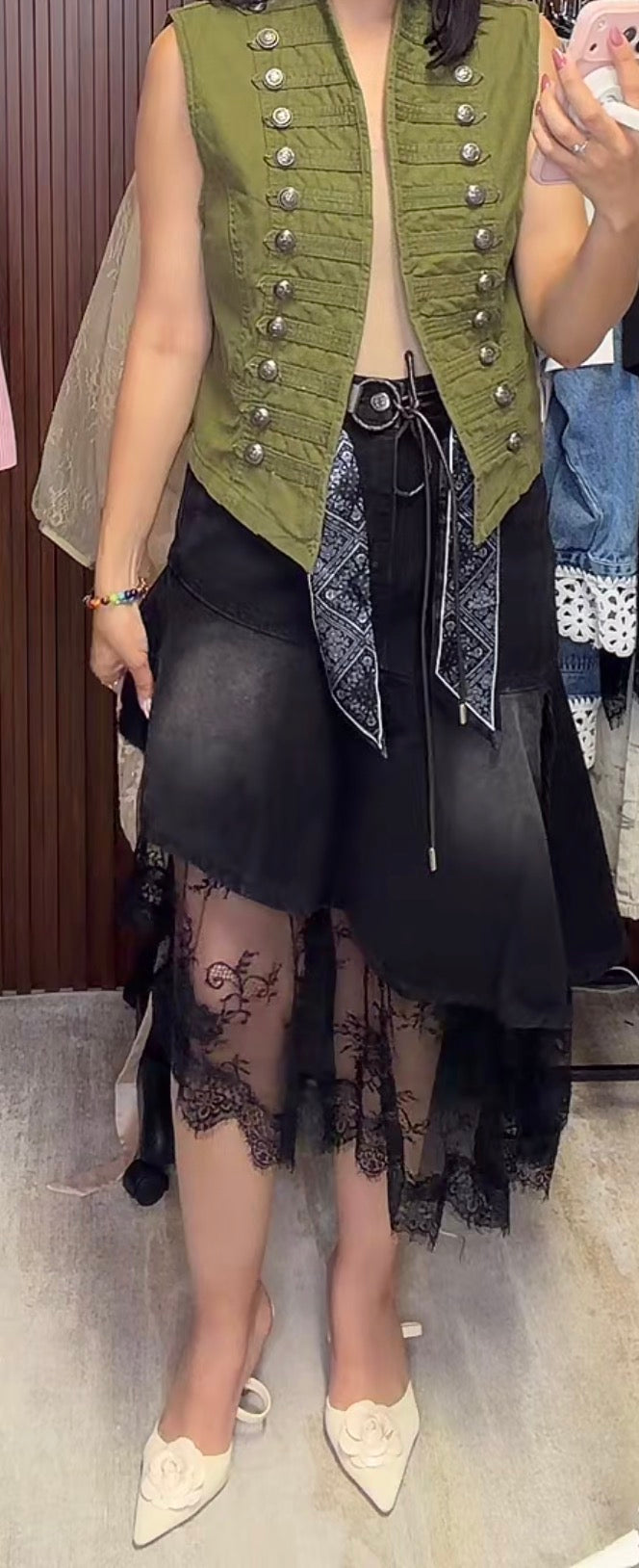 Lace skirt