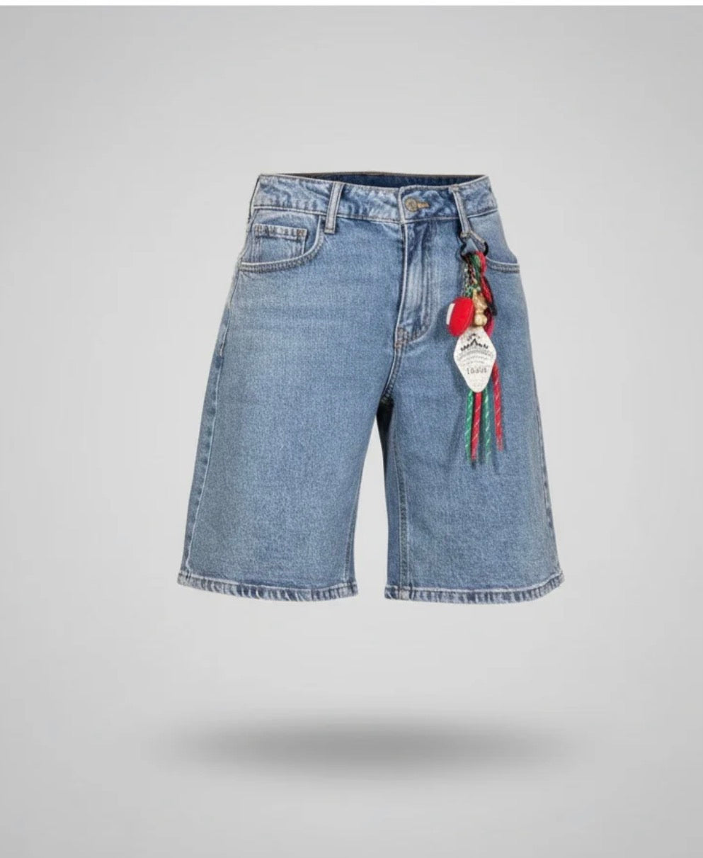 Charm short