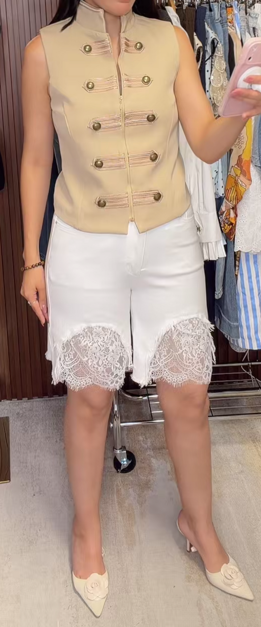 Lace short